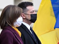 Зеленский позвонил Майе Санду и поздравил с победой проевропейских сил в Молдове