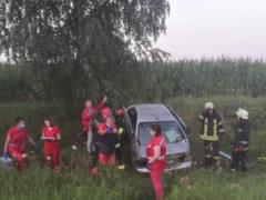 Near Kiev, Nisan flew into a tree: rescuers unblocked two victims