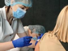 In the Kharkiv region, vaccinations against COVID-19 are given to everyone