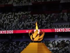 With a giant fireworks display and practically no spectators: how the Olympic Games in Tokyo started