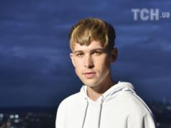 Звезда сериала  13 причин почему  сменил пол и показал, как выглядит