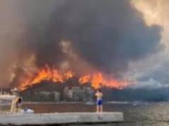 МИД советует украинцам воздержаться от поездок в охваченные пожарами регионы Турции