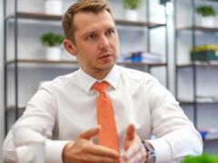 Іван Юрик йде у відставку з посади глави Укрзалізниці