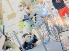 They demanded to remove the photos: aggressive guys beat a journalist in Kiev