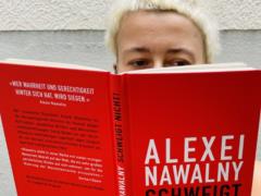 Книга судебных речей Навального - одна из самых продаваемых в Германии