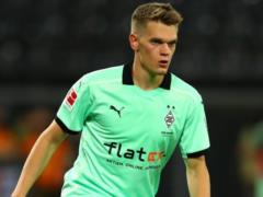 Bayern Munich is in talks with Borussia M on the transfer of Ginter