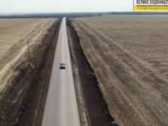 На дороге  Золочев – Максимовка  устроили 15 км выравнивающего слоя из асфальтобетона