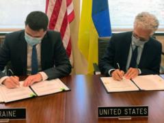 Украину и США соединит линия защищенной связи