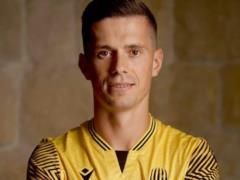 Рух арендовал Костевича