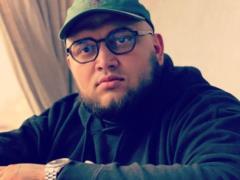 KYIVSTONER скандировал в центре Киева  Россия  и сделал вид, что не знает ничего о войне на Востоке