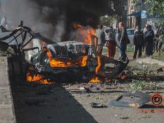 Взрыв автомобиля в Днепре: следствие рассматривает две версии