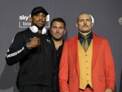 Усик и Джошуа показали вес перед боем за четыре чемпионских пояса