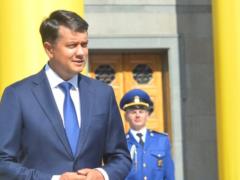 Разумков назвал усилия отправить его в отставку  коллективным решением 