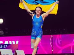 Украинской призерке Олимпиады-2020, которая отдала свою квартиру тренеру, подарили автомобиль