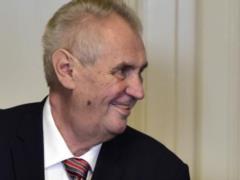 Президента Чехии экстренно госпитализировали