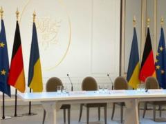 Зеленский не встретится с Путиным, Макроном и Меркель до ухода канцлера. Саммит лидеров Нормандской четверки заменят министерско
