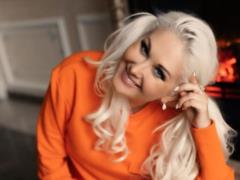 Екатерина Бужинская показала архивное фото папы и себя маленькой