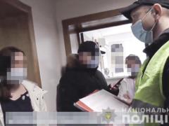 В Киеве разоблачили работников лаборатории, выдававших COVID-сертификаты без сдачи анализов