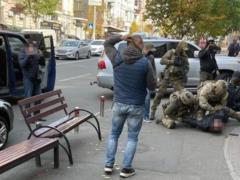 В Киеве задержали двух сотрудников ГБР по подозрению в подкупе прокурора
