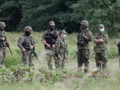 В Польше задержали автобусы с около 80 нелегальными мигрантами