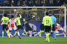 Боруссия Д снова уступила Аяксу, Спортинг разгромил Бешикташ