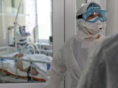 Вчера в Украине выявили свыше 27 тыс. новых случаев коронавируса. Умерло 699 человек
