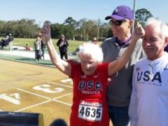 105-year-old US runner sets world record in 100 meters
