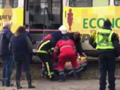 A 19-year-old student was hit by a tram in Kharkov, she died in the hospital