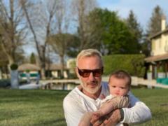 Счастливый Джанлука Вакки показал подросшую доченьку-красавицу