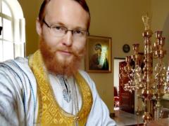В РФ священнику, поддержавшему Навального, запретили посещать храм
