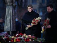 Зеленские почтили память жертв голодоморов в Украине