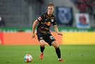Barcelona to negotiate with Olmo