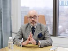 На границе с Украиной и на временно оккупированной территории находятся 94,3 тыс. российских военных – Резников