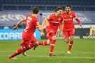 Бундеслига. Байер разгромил Гройтер Фюрт, Вольфсбург вновь проиграл