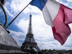 France warns Russia of harsh consequences if it continues to threaten Ukraine