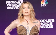 Tattoo scandal, tree, bomb shelters and ice: photo of the day