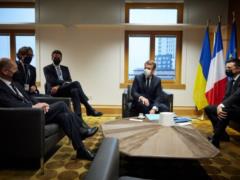 Посол Украины призвал правительство Германии отказаться от политики блокирования и немедленно предоставить Киеву оборонное воору