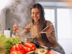 Возраст ни при чем – почему метаболизм замедляется, растет лишний вес и что делать