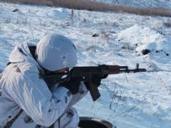 На Донбассе обострилась обстановка: 9 обстрелов с начала суток, двое бойцов тяжело ранены