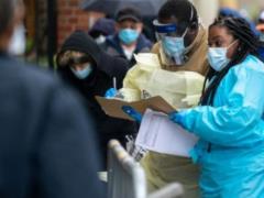 In the United States, the isolation period for infected with coronavirus has been halved