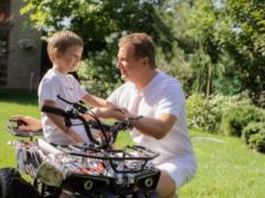 Горбунов похвастался кулинарными умениями 4-летнего сына:  Жарил бутерброды с рыбой 
