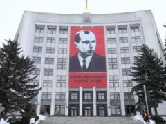 In Ternopil, Bandera s banner was included in the Ukrainian Book of Records