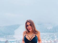 Похудевшая София Стужук в микро-бикини показала стройные ягодицы