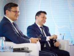 Сенаторы США, прибывшие в Украину, встретятся с Зеленским, Кулебой, Резниковым и Монастырским