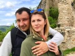Жена Танковича на Сейшелах похвасталась фигурой в бикини