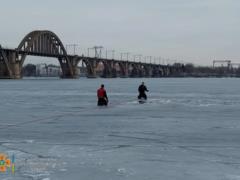 В Днепре подросток провалился под лёд и утонул