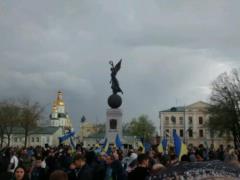 В Харькове прошел многотысячный “Марш Єдності”