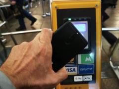 Зеленскому разложили на цифрах, как будет выглядеть в жизни идея обеспечить смартфонами людей 60+