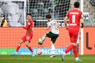 Боруссия М — Аугсбург 3:2 Видео голов и обзор матча