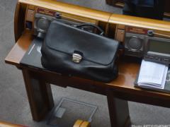 Народных депутатов в командировках призывают побыстрей вернуться в Украину – СМИ